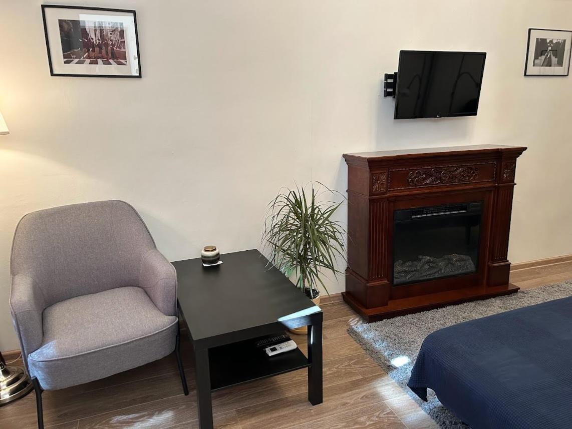 Charming Apartment 敖德萨 外观 照片
